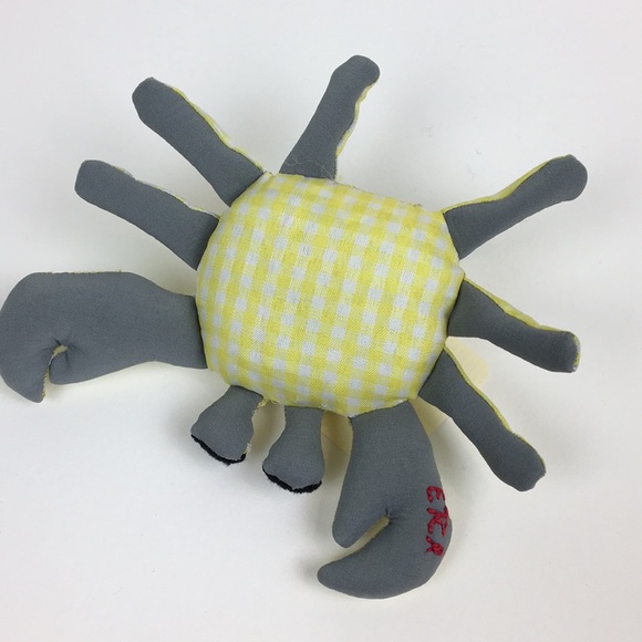 One handmade crab 🦀 keychain ornament - Picture 4 of 5